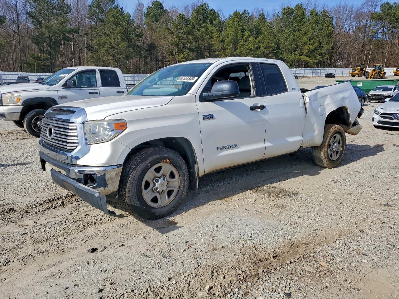 TOYOTA TUNDRA DOU 2014