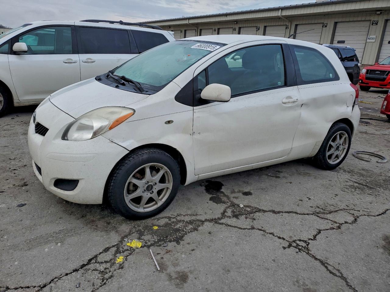TOYOTA YARIS 2009