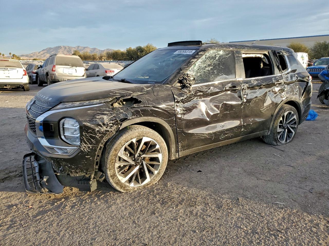 MITSUBISHI OUTLANDER 2022