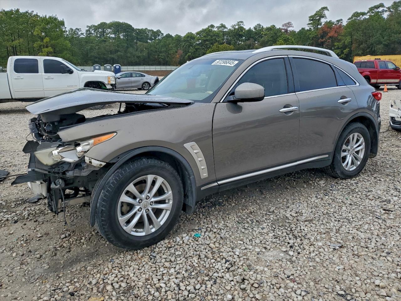 INFINITI FX35 2010