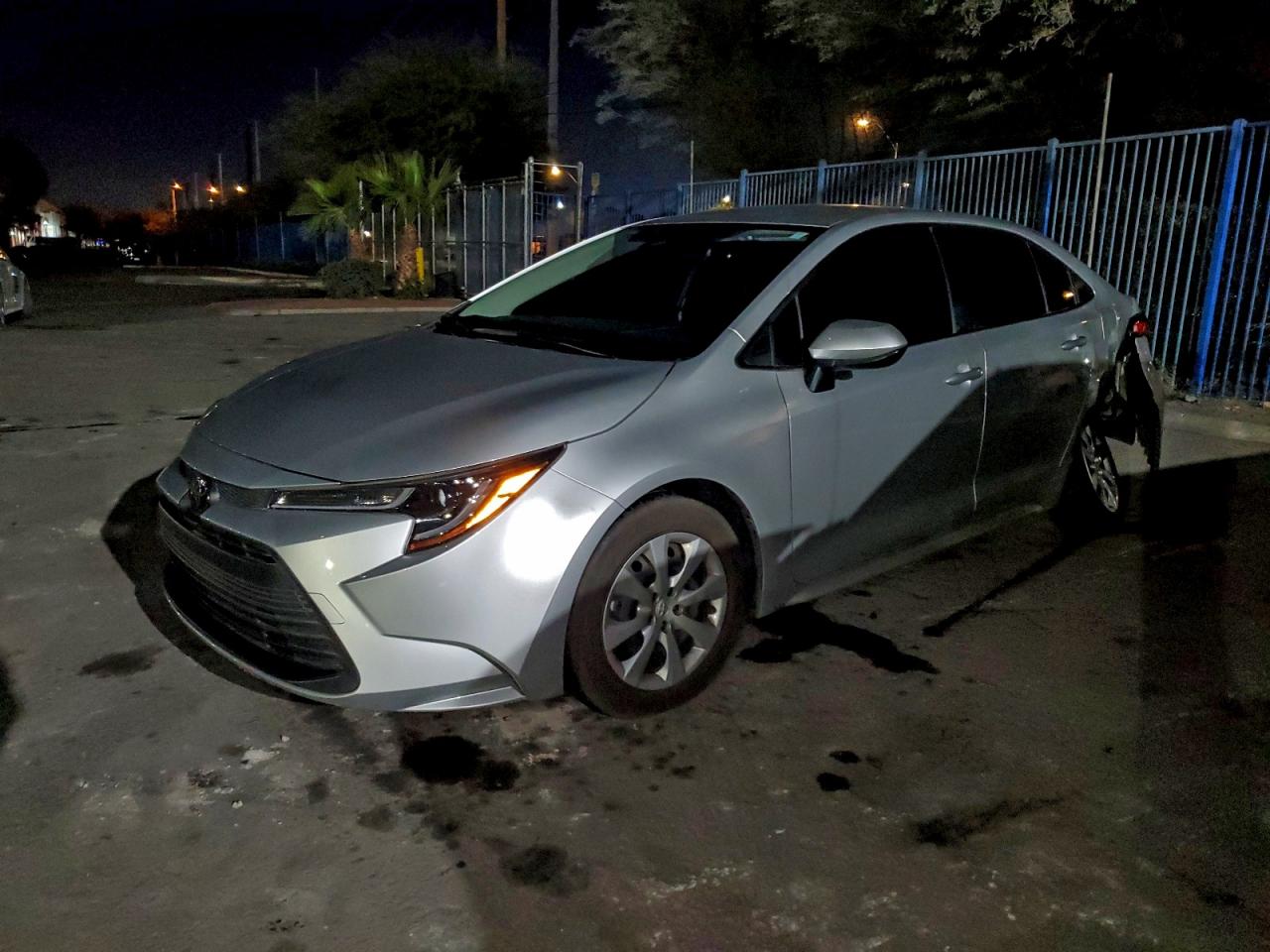 TOYOTA COROLLA LE 2024