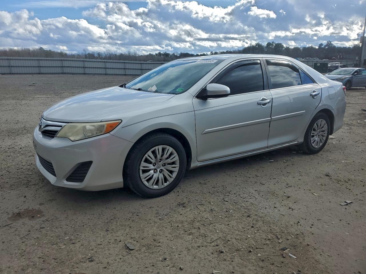 TOYOTA CAMRY L 2014