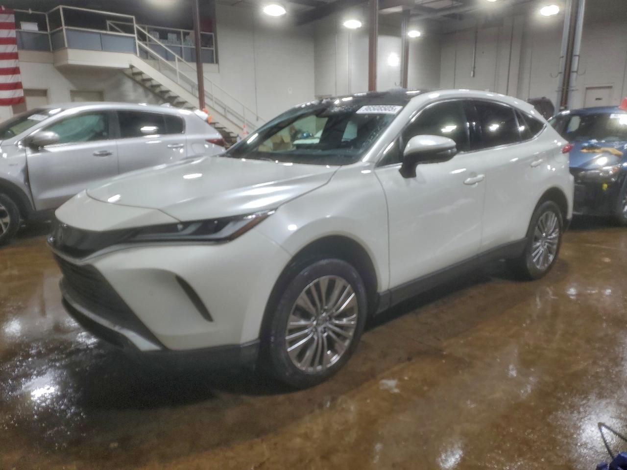 TOYOTA VENZA LE 2022