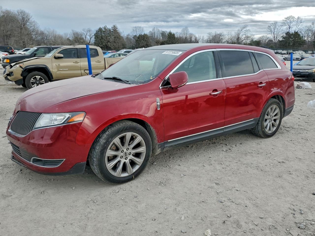 LINCOLN MKT 2014