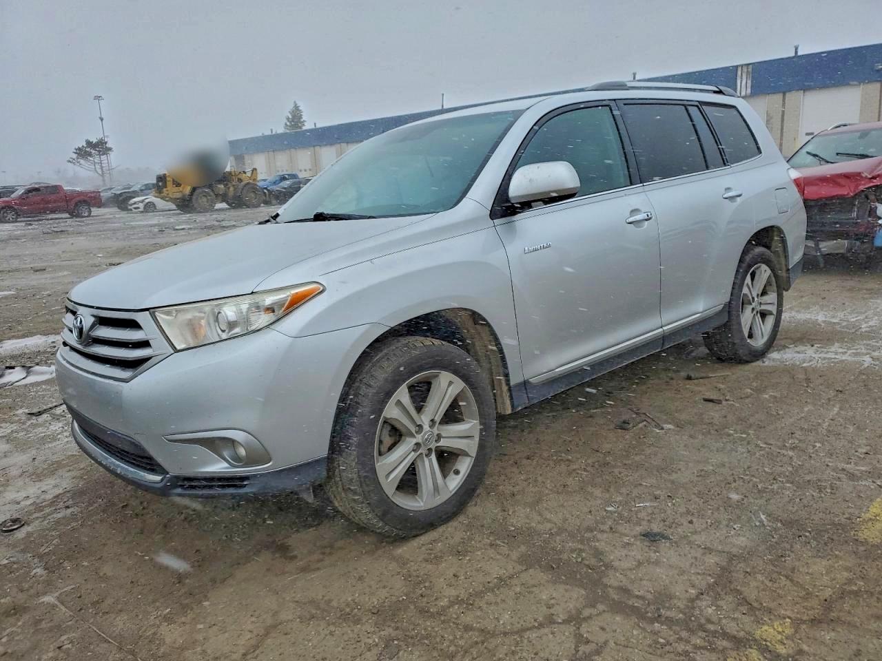 TOYOTA HIGHLANDER 2013
