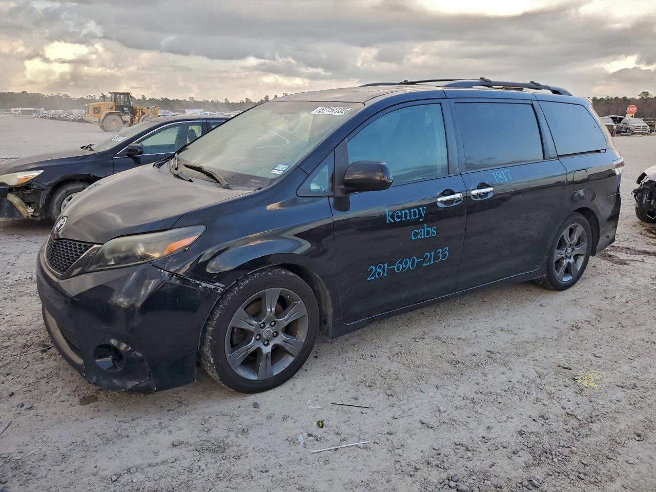 TOYOTA SIENNA 2015