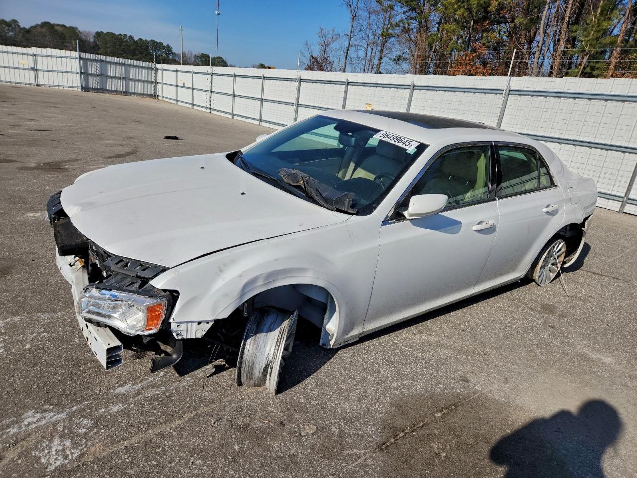CHRYSLER 300 2013