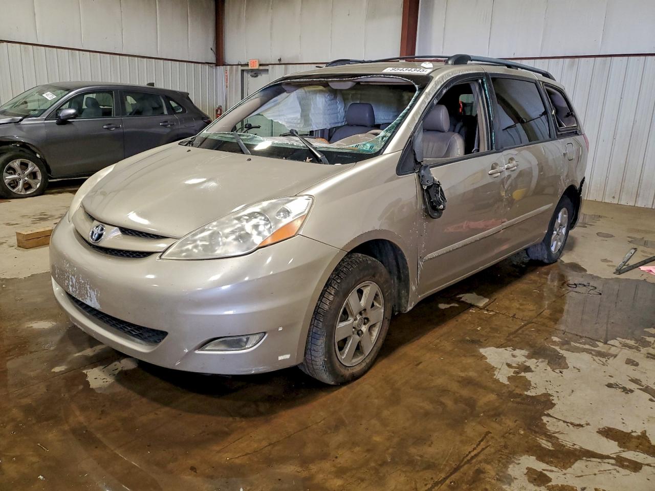 TOYOTA SIENNA XLE 2007