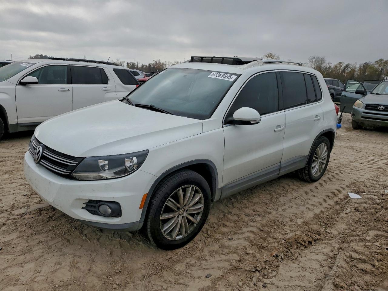 VOLKSWAGEN TIGUAN 2014