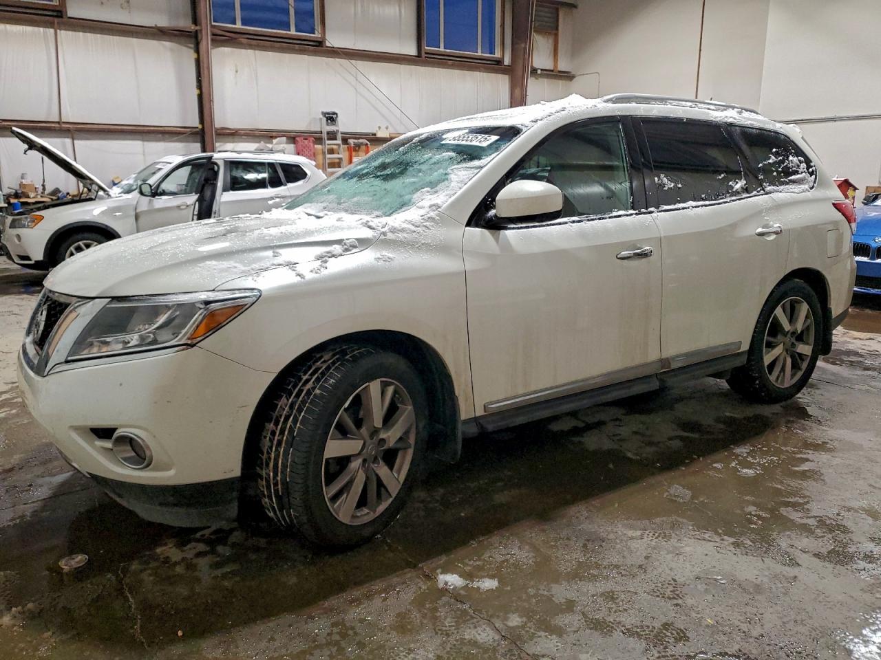 NISSAN PATHFINDER 2016