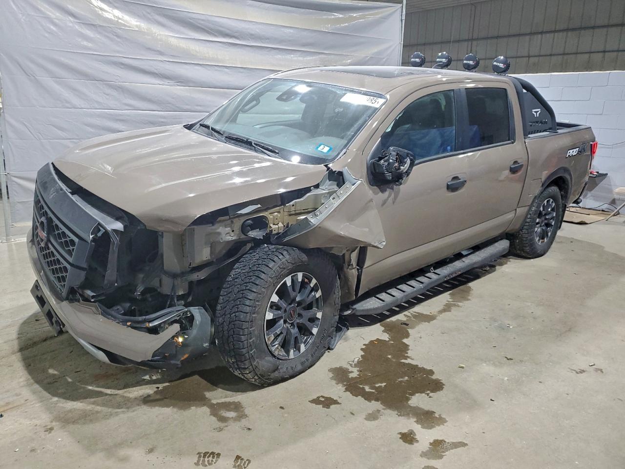 NISSAN TITAN 2022