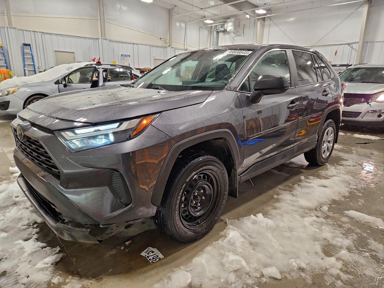 TOYOTA RAV4 LE 2024