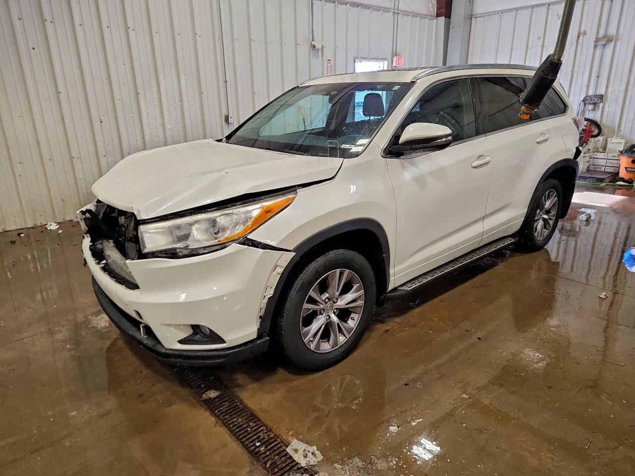 TOYOTA HIGHLANDER 2014