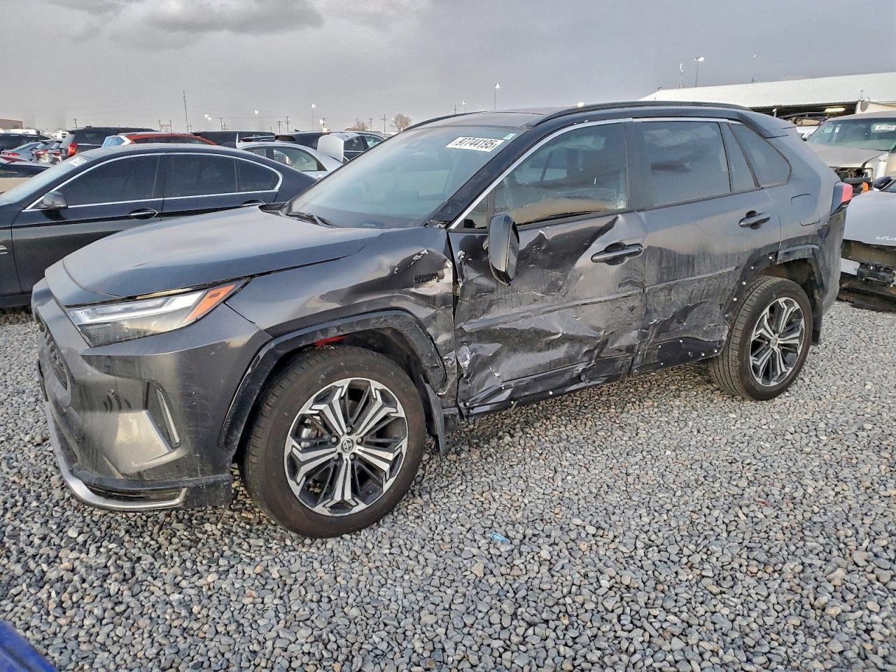 TOYOTA RAV4 PRIME 2024