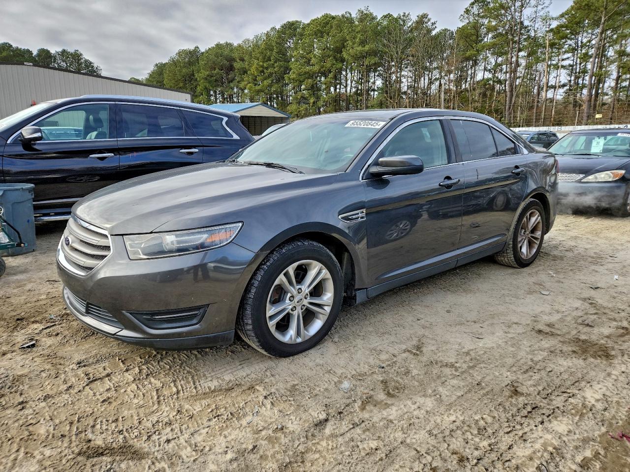 FORD TAURUS SEL 2016