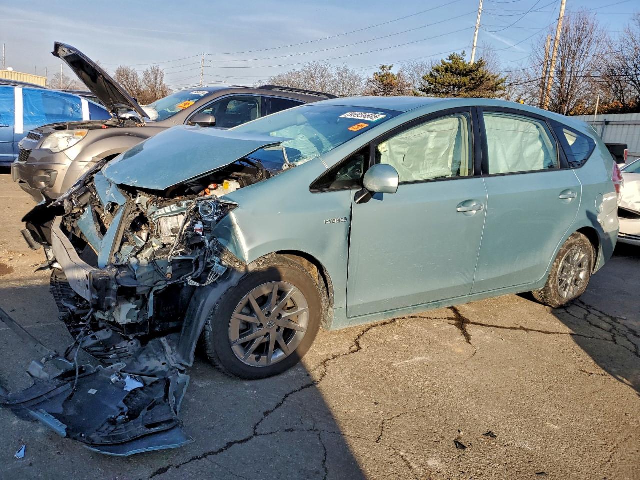 TOYOTA PRIUS V 2017