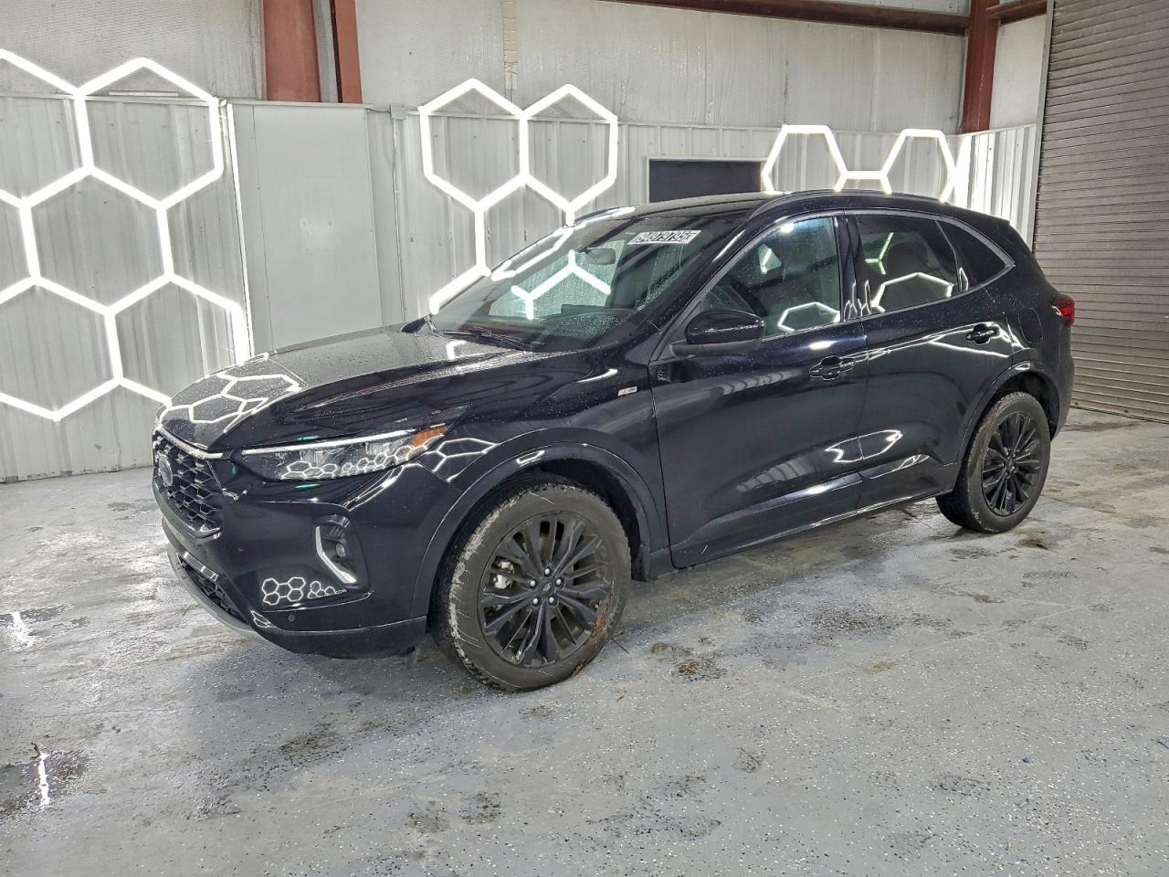 FORD ESCAPE ST 2023