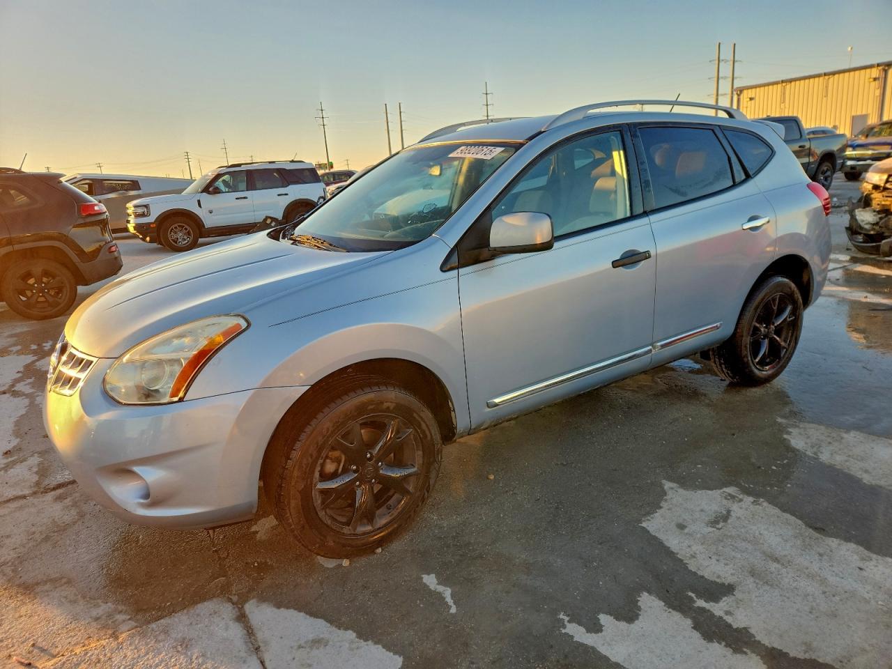 NISSAN ROGUE S 2011