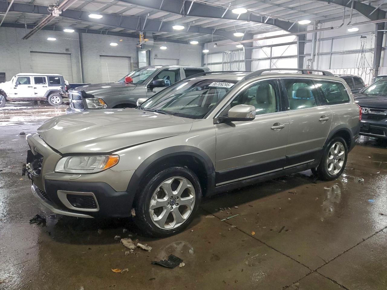 VOLVO XC70 T6 2011