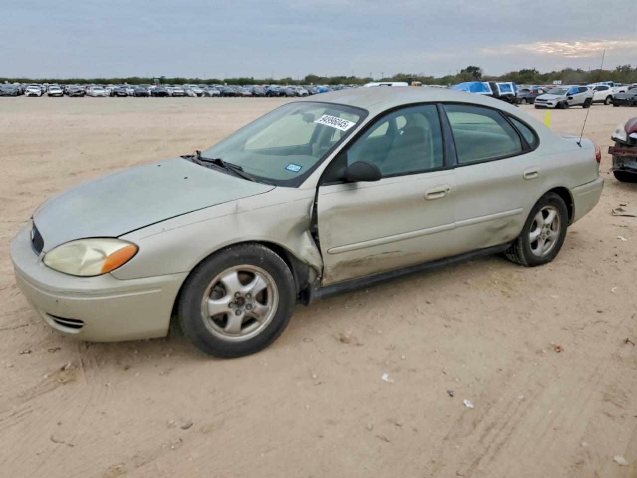 FORD TAURUS SE 2005
