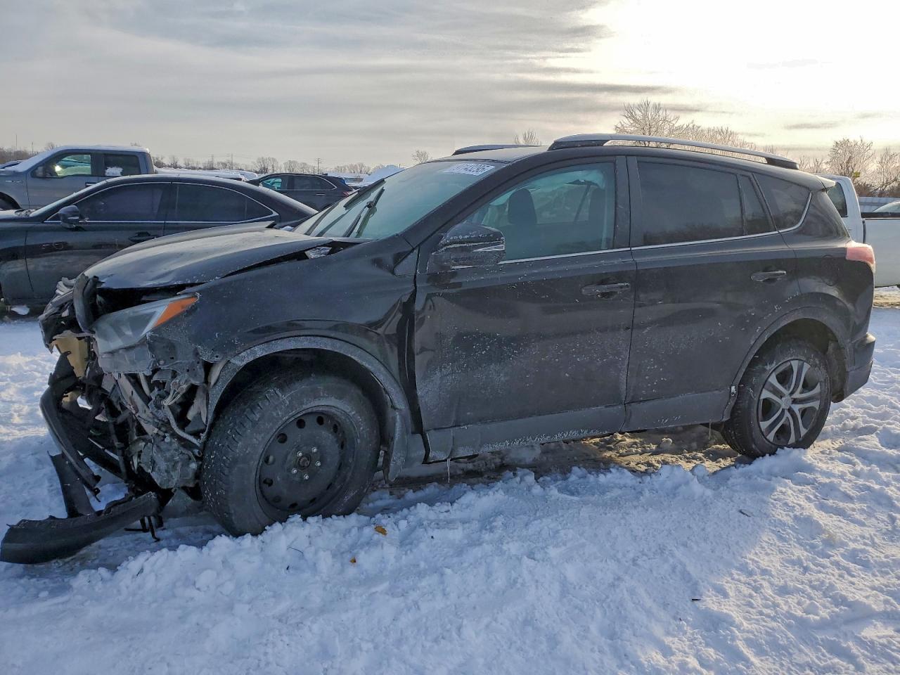 TOYOTA RAV4 LE 2017