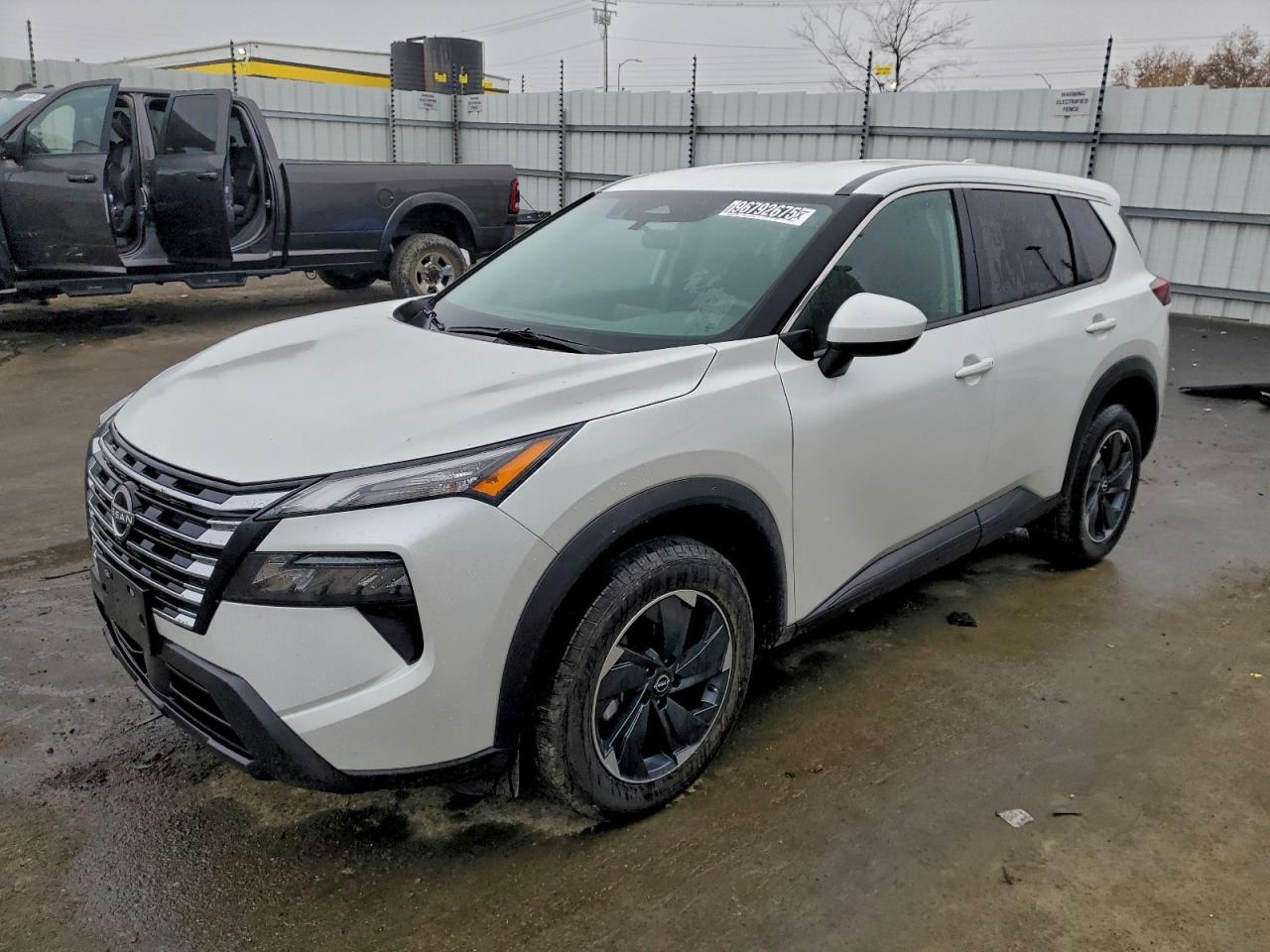 NISSAN ROGUE SV 2025