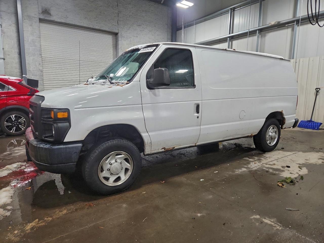 FORD ECONOLINE 2013