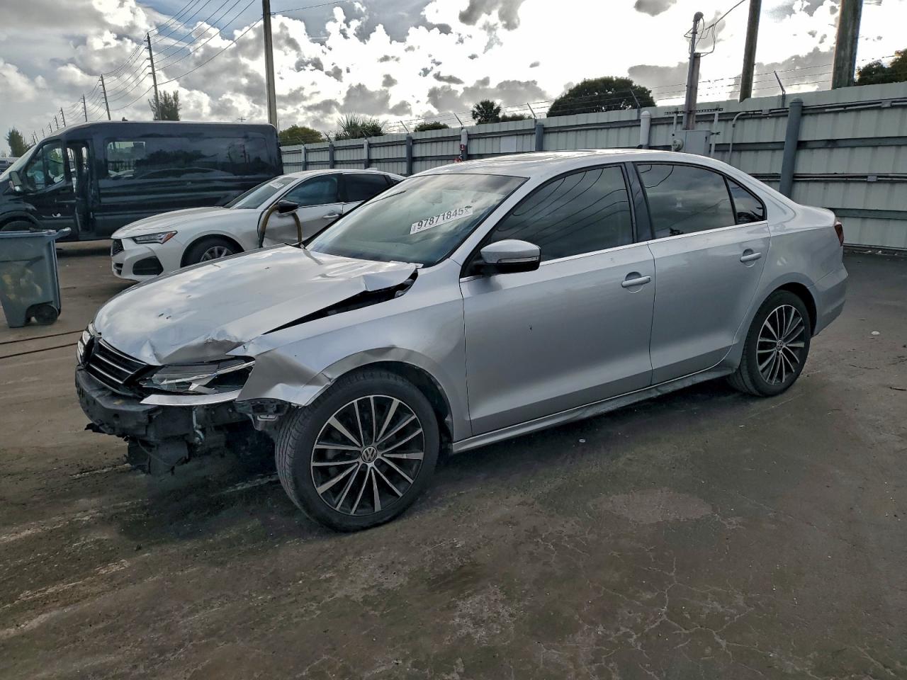 VOLKSWAGEN JETTA 2016