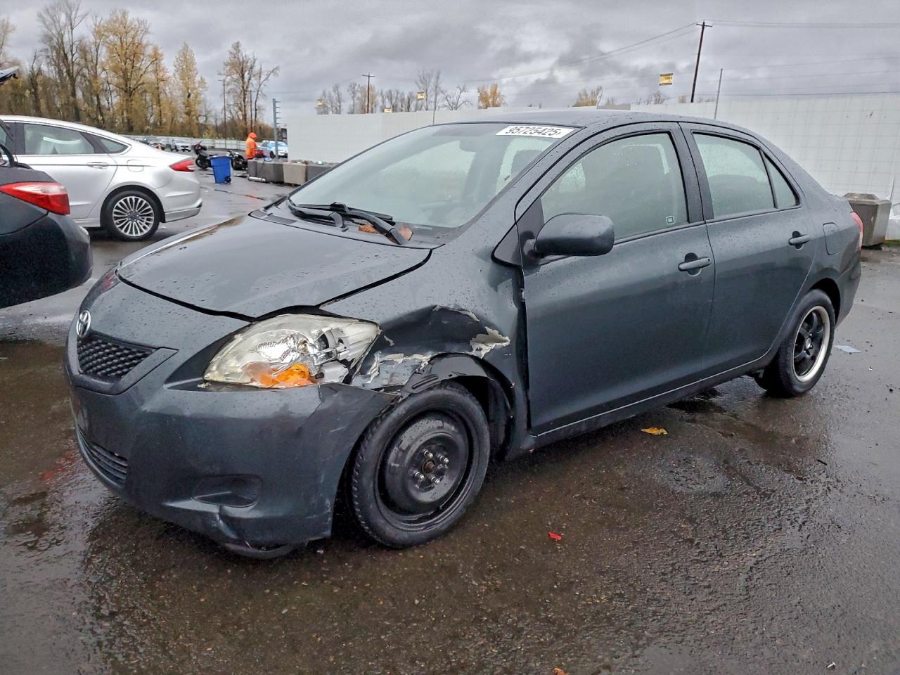 TOYOTA YARIS 2010