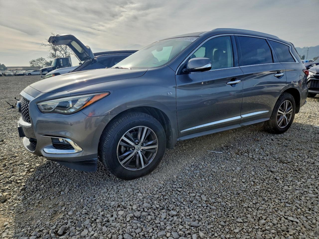 INFINITI QX60 LUXE 2019