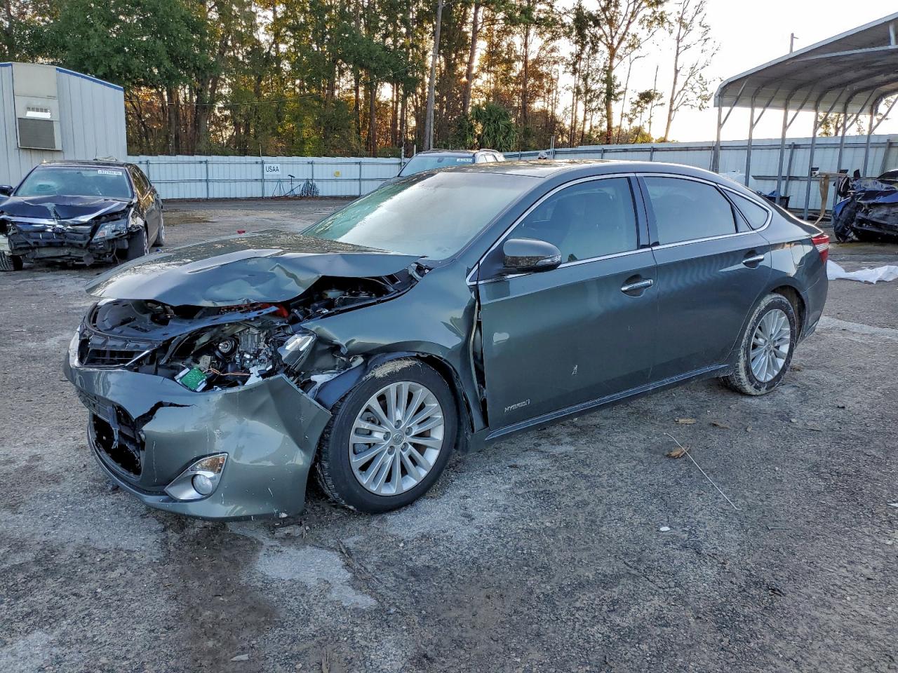 TOYOTA AVALON HYBRID 2013