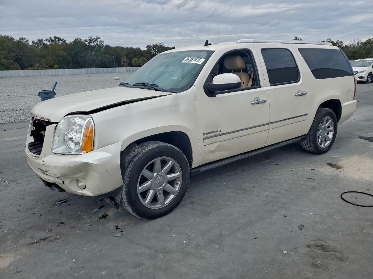 GMC YUKON XL D 2011