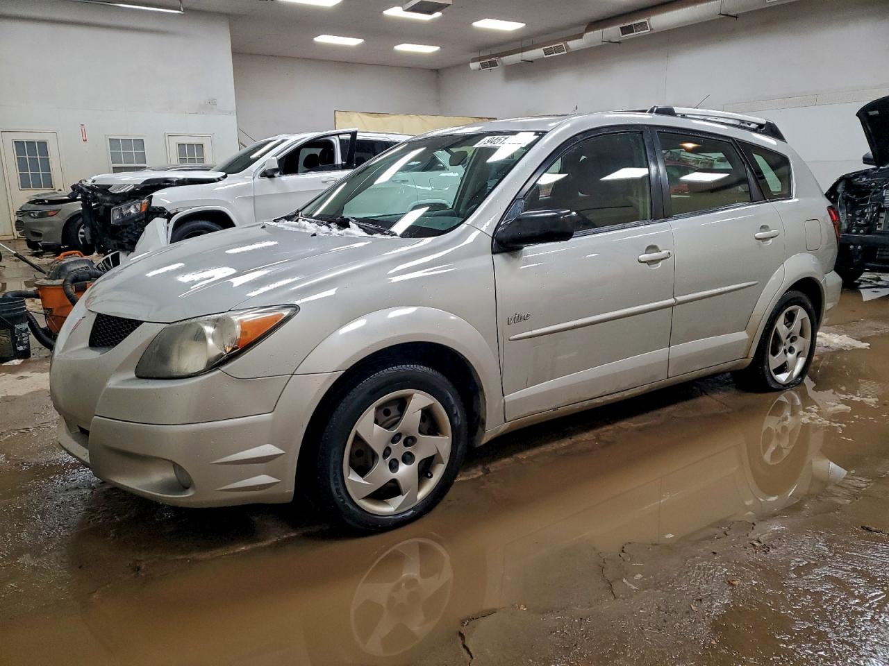 PONTIAC VIBE 2004