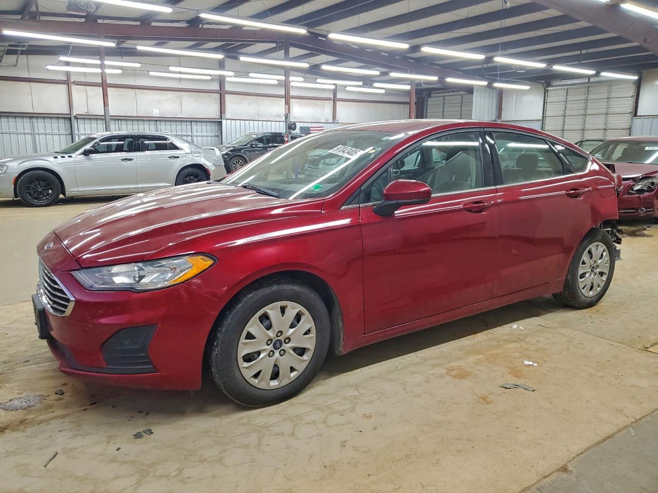 FORD FUSION S 2019