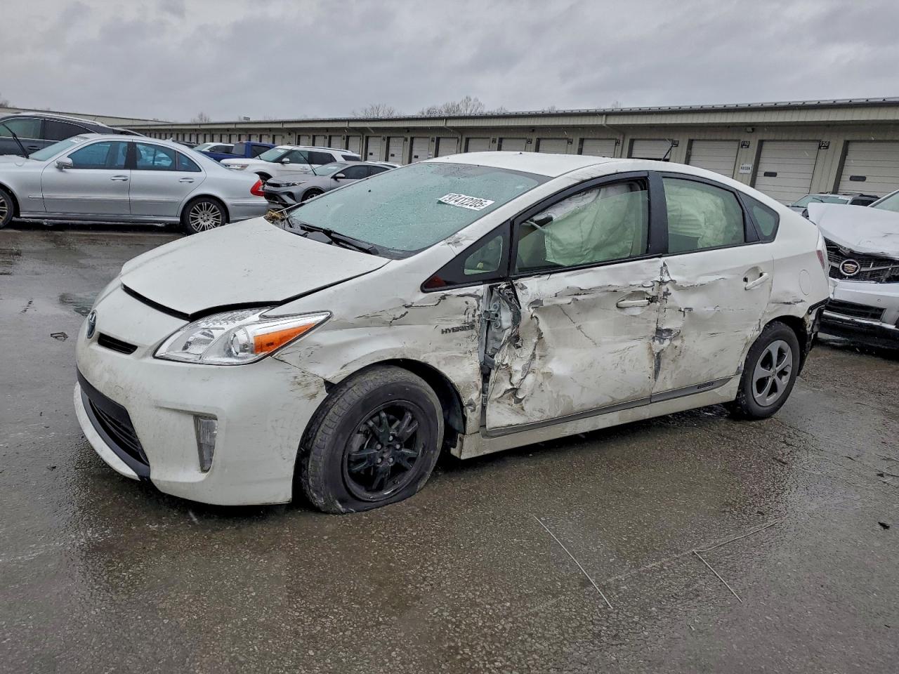 TOYOTA PRIUS 2013