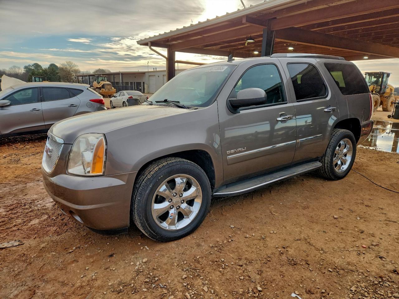 GMC YUKON DENA 2012