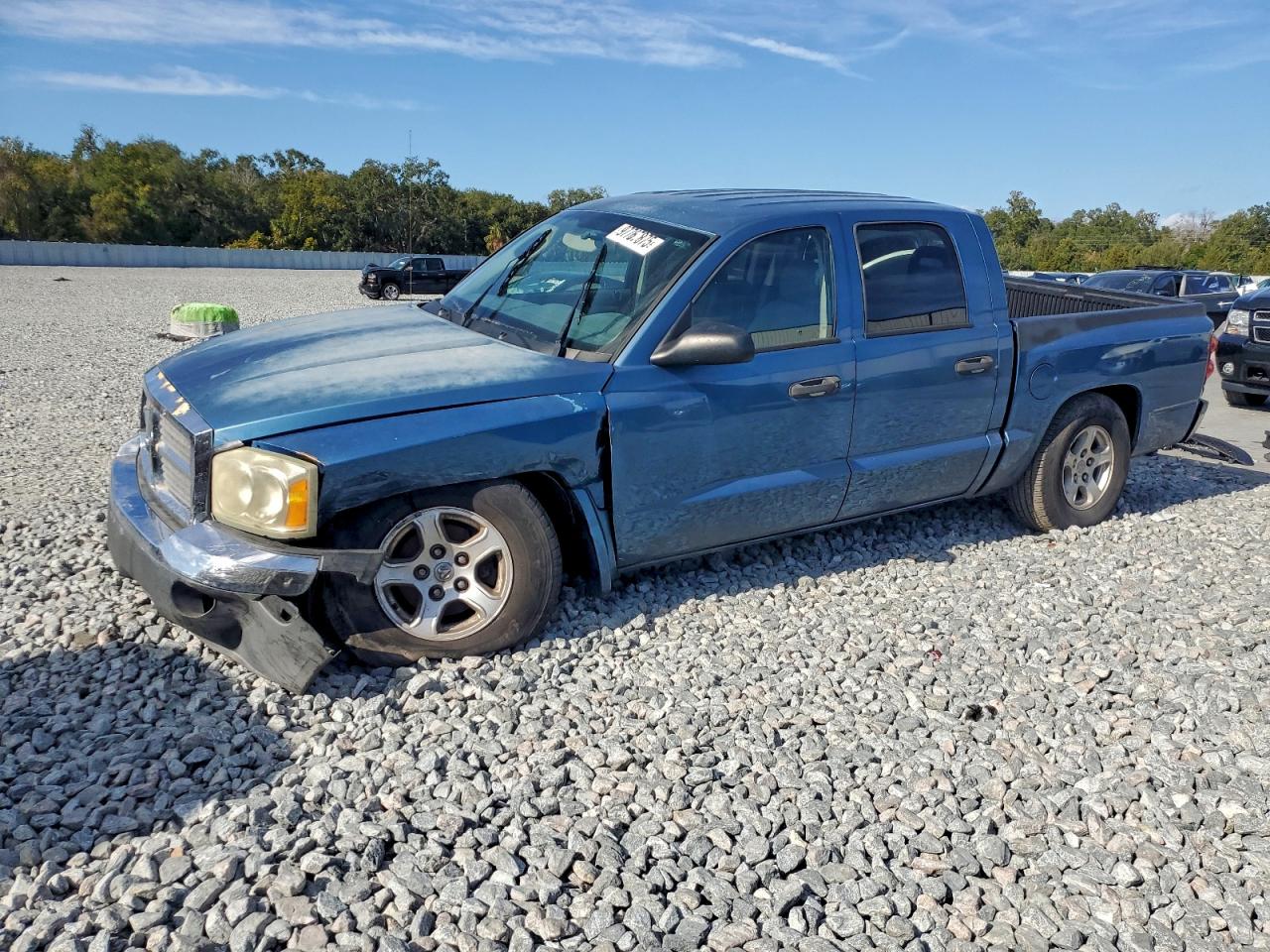 DODGE DAKOTA 2005