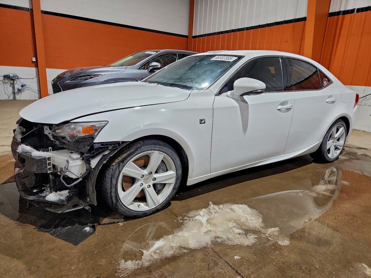 LEXUS IS 2014