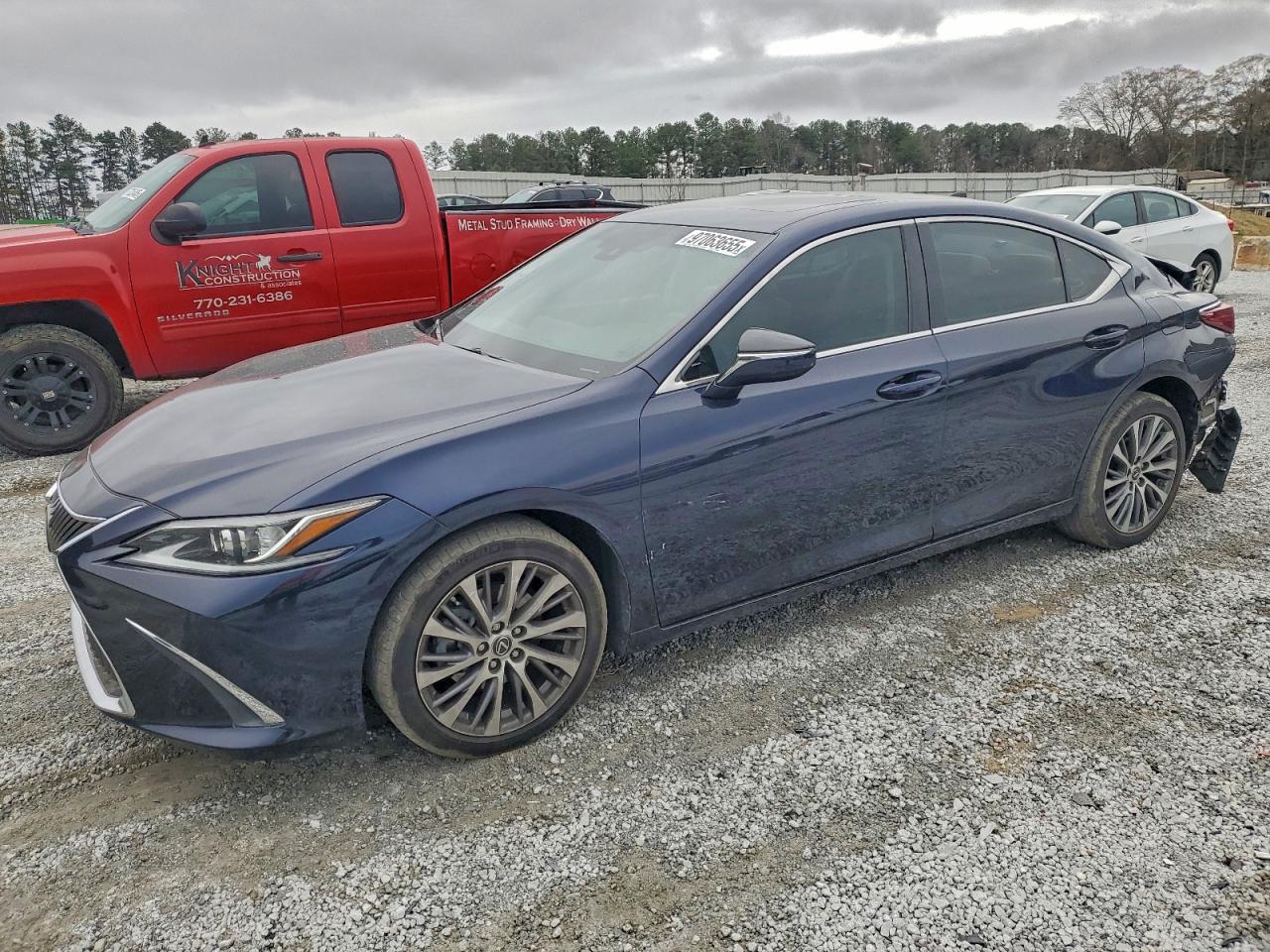 LEXUS ES 2019