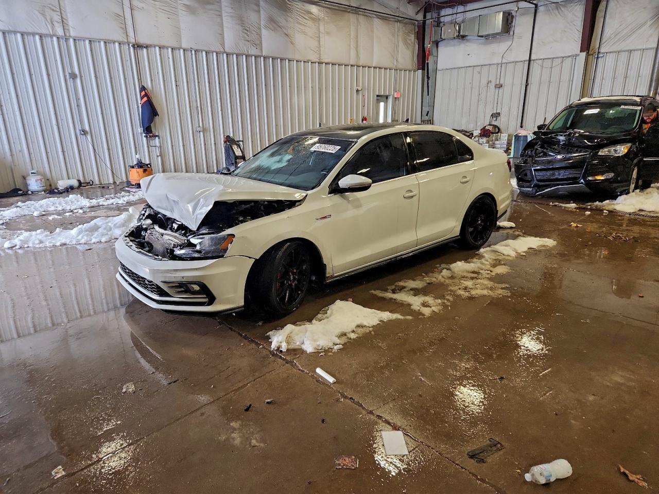 VOLKSWAGEN JETTA 2016