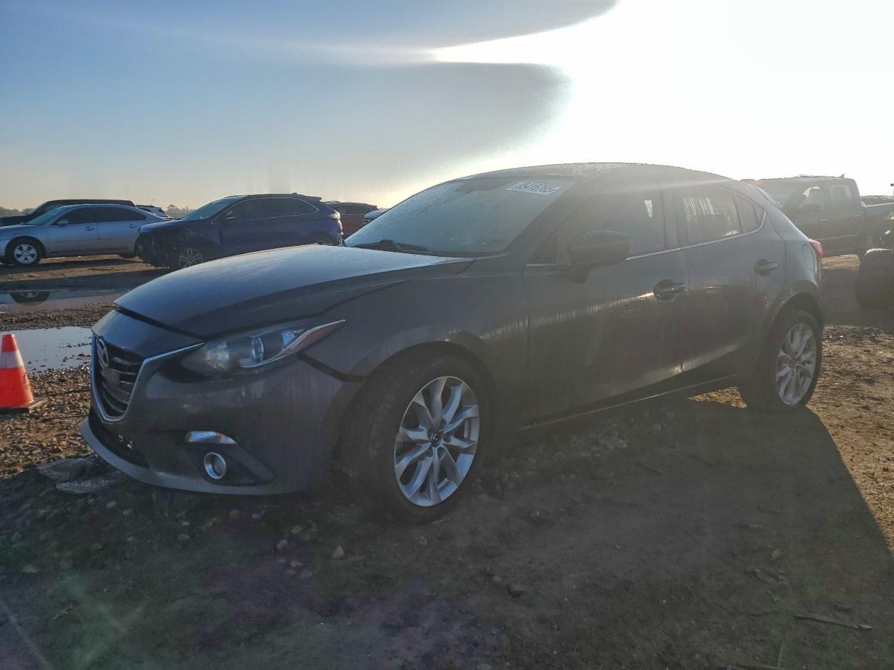 MAZDA 3 2014