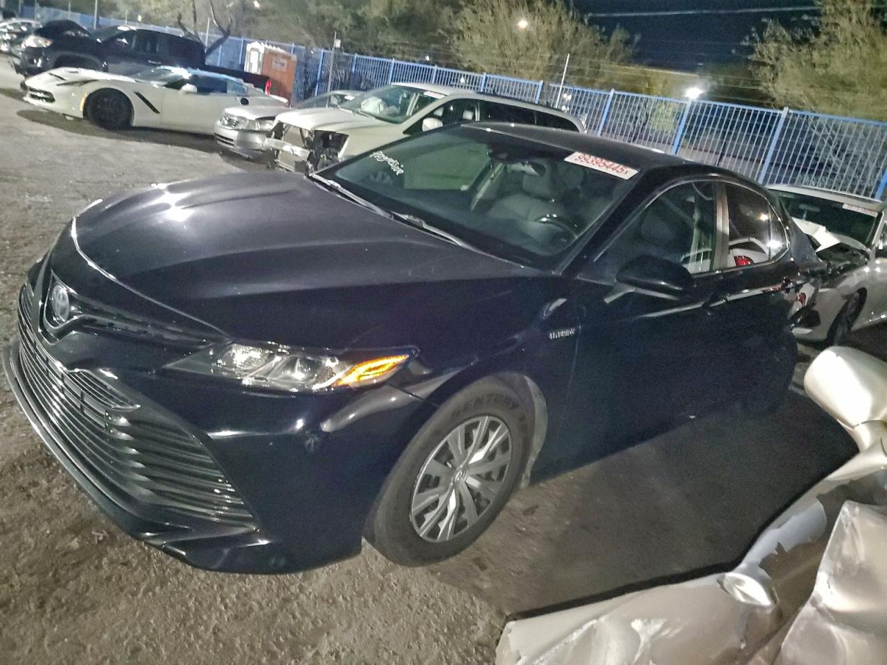 TOYOTA CAMRY LE 2018