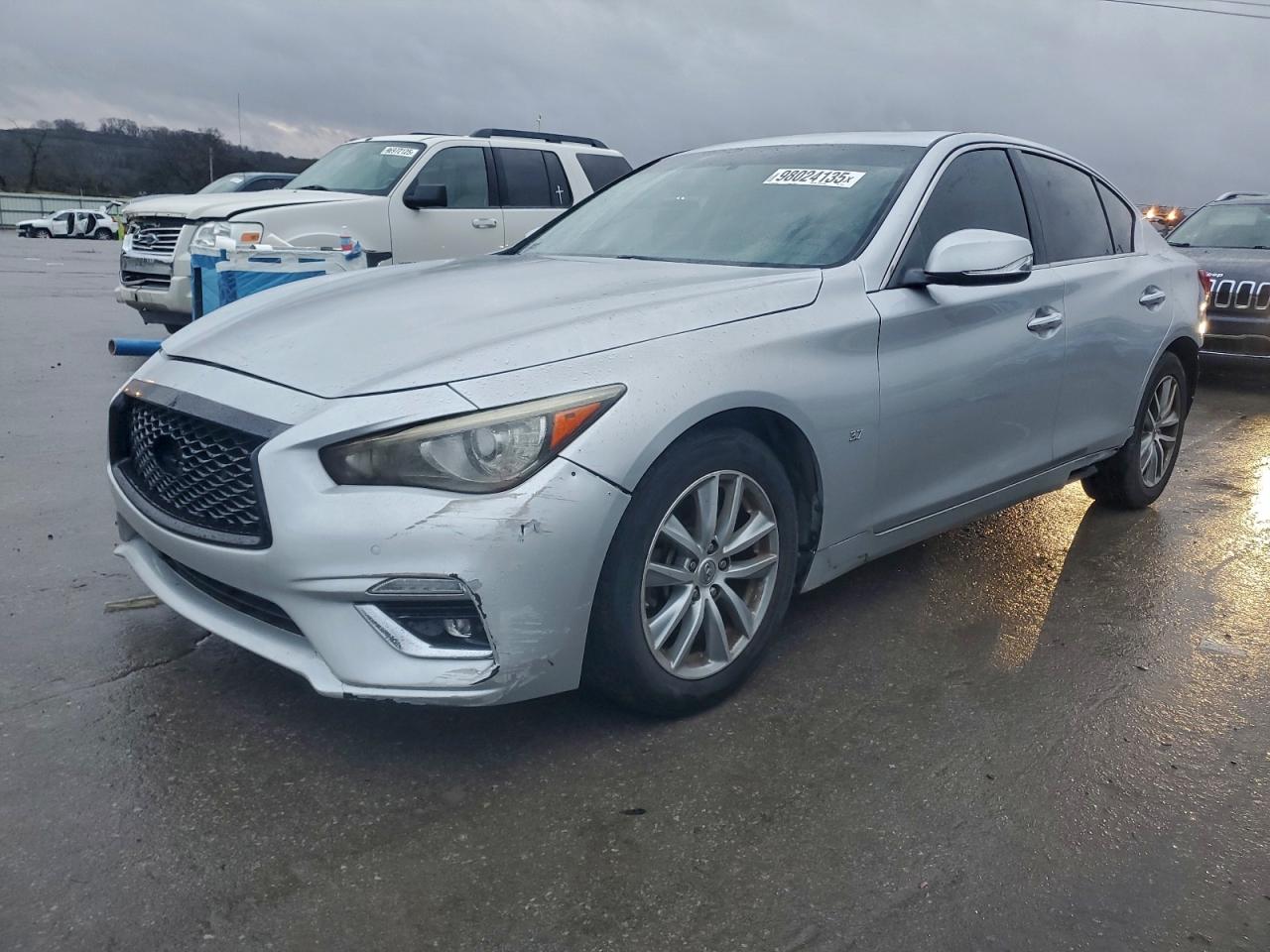 INFINITI Q50 BASE 2015