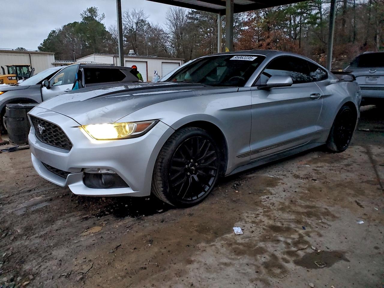 FORD MUSTANG 2015