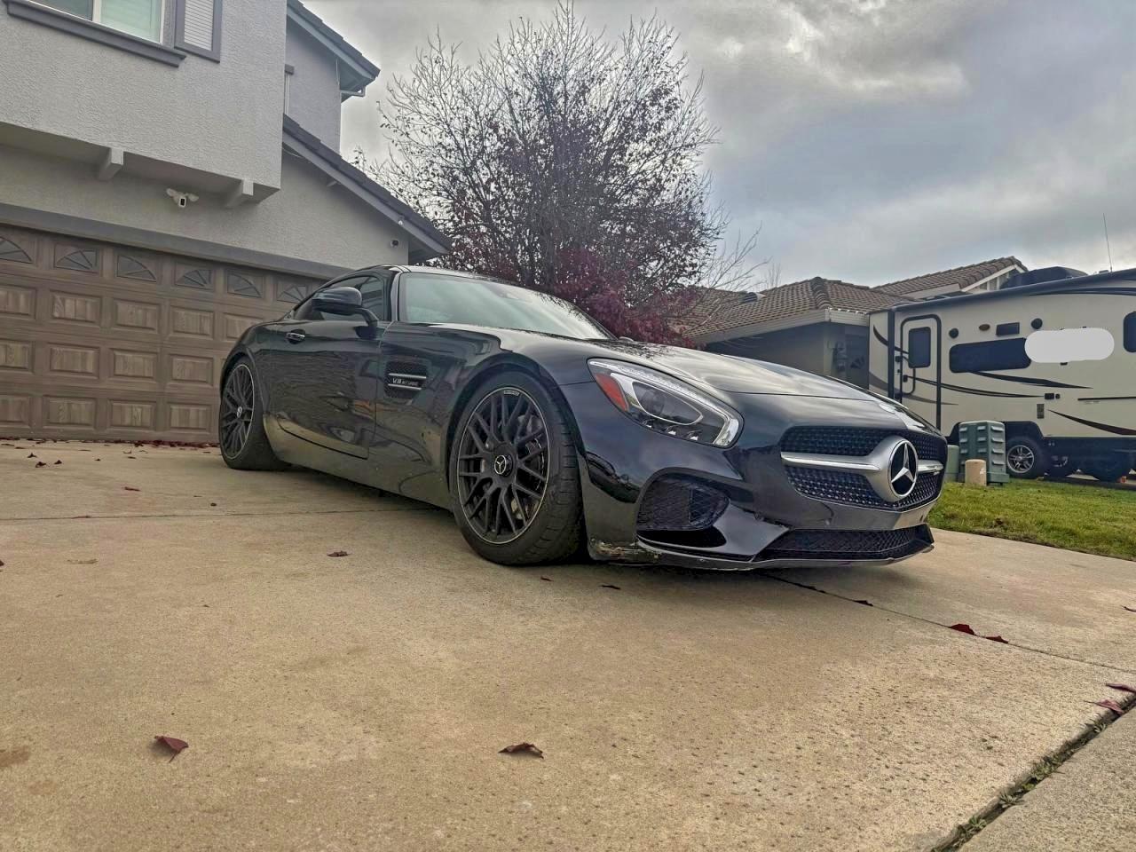 MERCEDES-BENZ AMG GT 2017