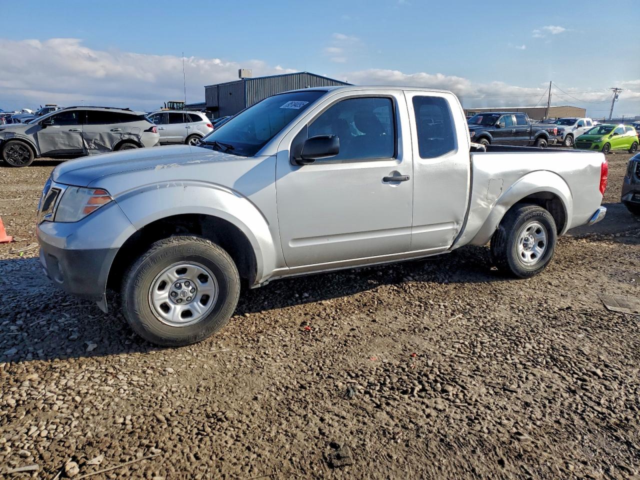 NISSAN FRONTIER 2015