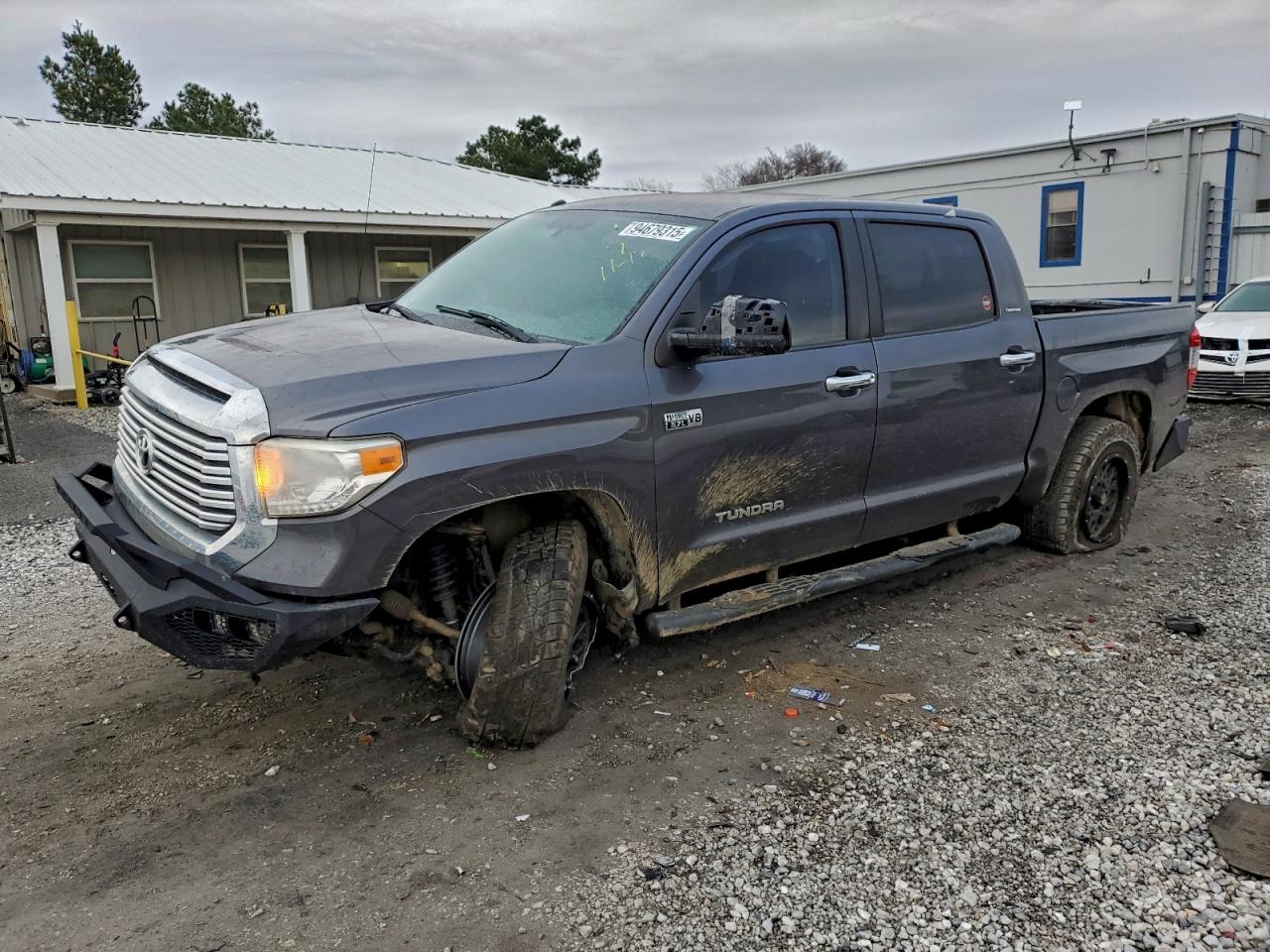 TOYOTA TUNDRA 2017