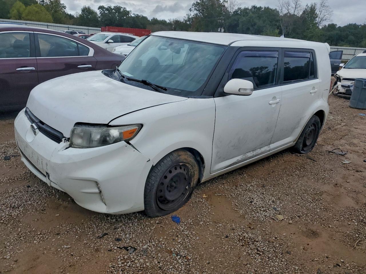 TOYOTA SCION XB 2013