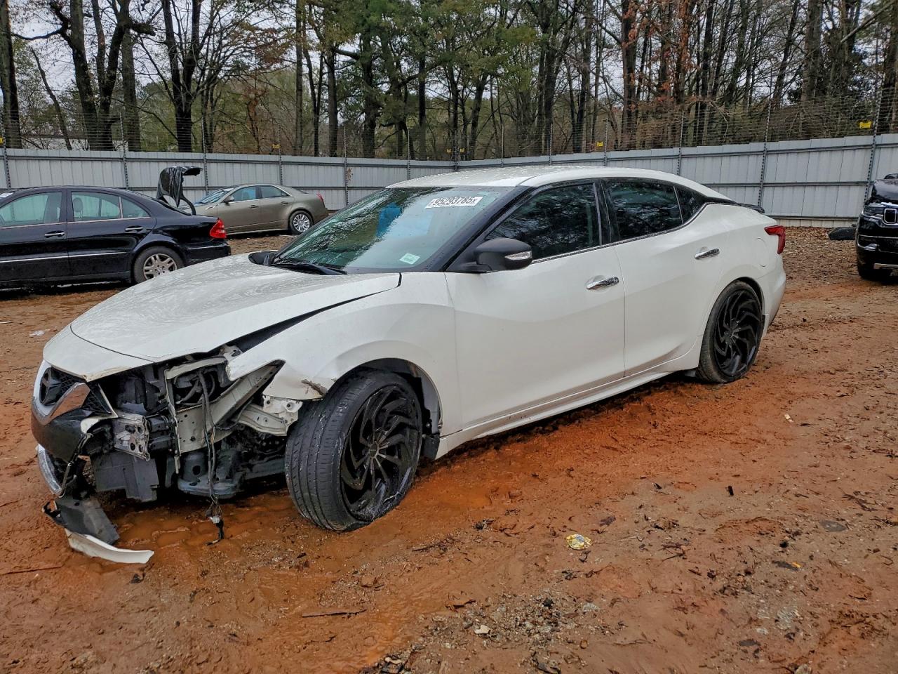 NISSAN MAXIMA 2017