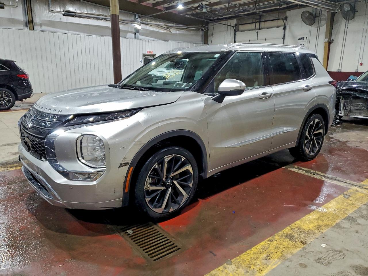 MITSUBISHI OUTLANDER 2023